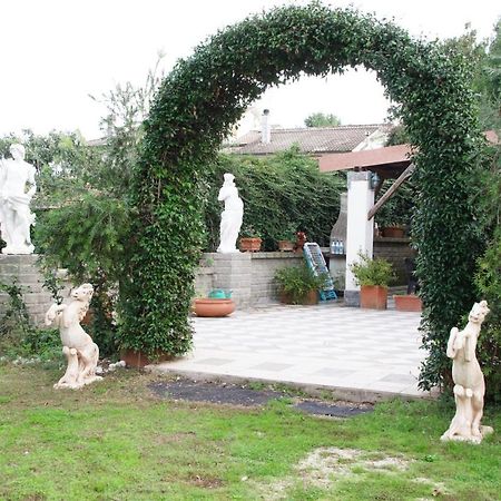 B&B La Toscana Marta Buitenkant foto